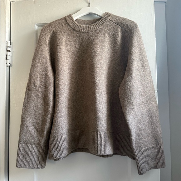 Abercrombie & Fitch Sweaters - Abercrombie & Fitch Women's Taupe Crewneck Sweater